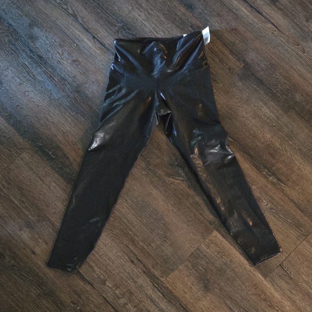Old Navy Shiny Black Women's Leggings